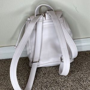 i am selling a a purse